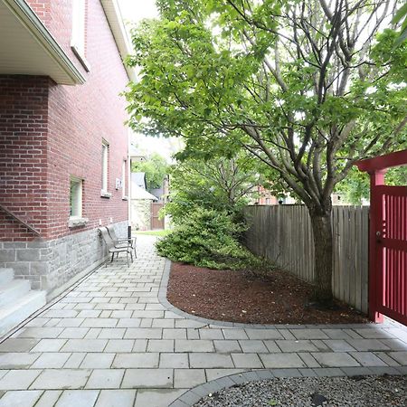 Bed and Breakfast Xiao Wang Toronto Exterior foto